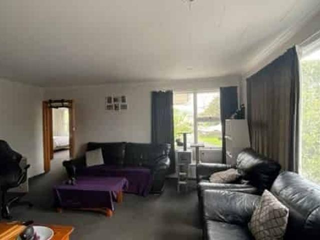 Apartment for rent in Chaslands, Canterbury