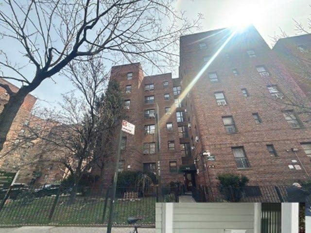 Condo for sale in Queens, Arverne