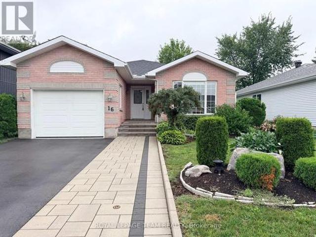 House for sale in Renfrew, Ontario