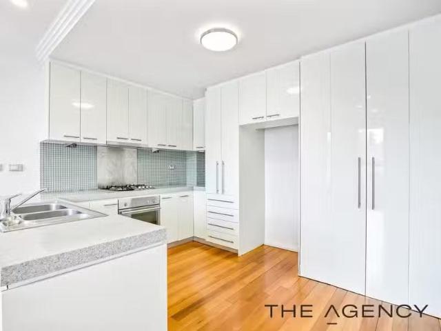 Condo for rent in Sydney, New South Wales