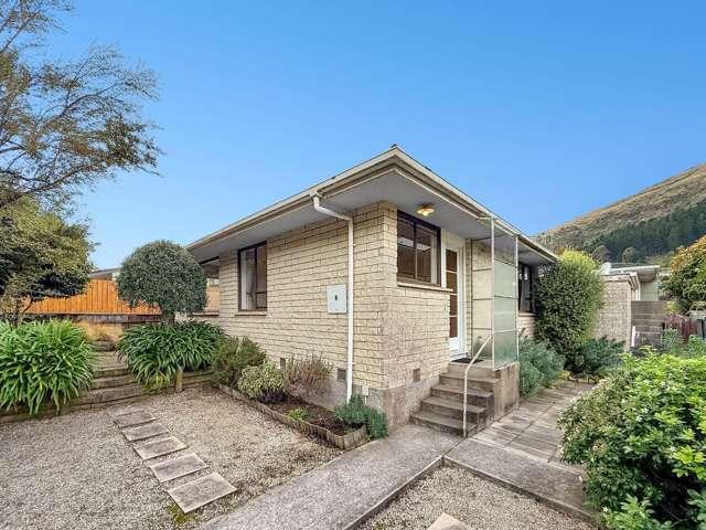 Apartment for rent in Chaslands, Canterbury