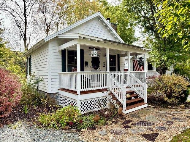 House for sale in Newland, Avery County