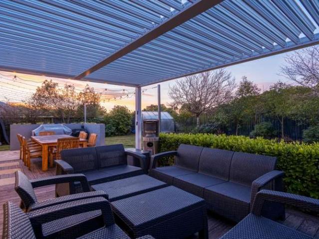 House for sale in Chaslands, Canterbury
