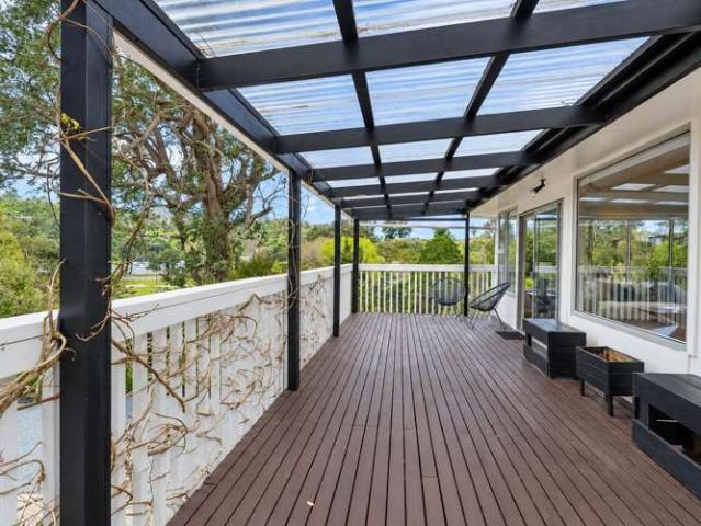 House for sale in Stillwater, Hibiscus and Bays