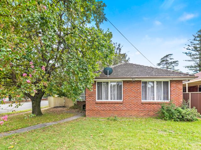 House for rent in Birrong