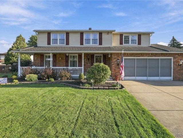 House for sale in Bowmansville, New York