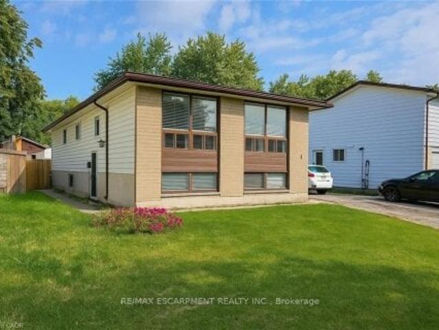 House for sale in Ancaster, Ontario