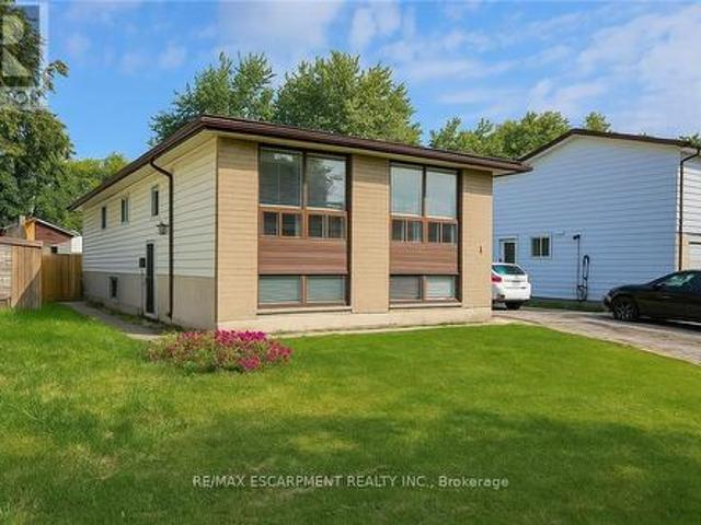 Property for sale in Ancaster, Ontario