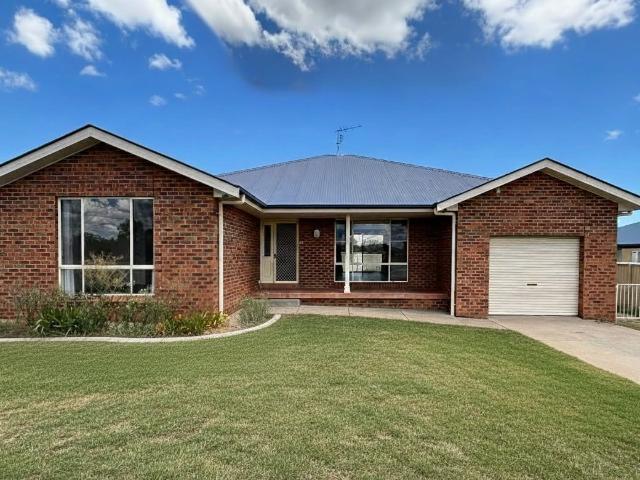 House for rent in Manilla, New South Wales