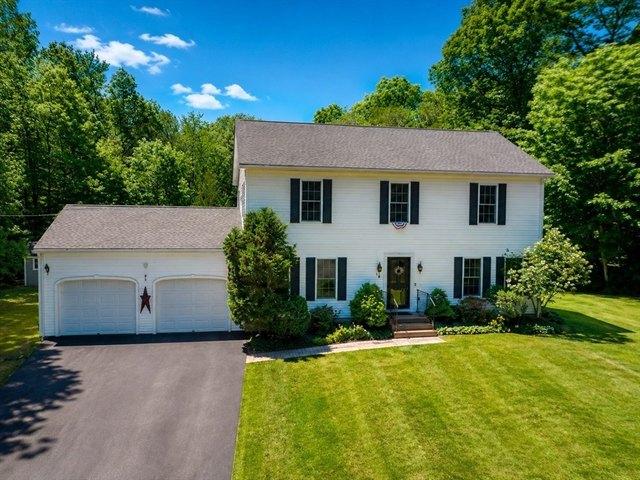 House for sale in Hampden, Massachusetts
