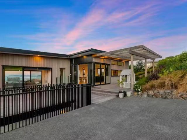 House for sale in Langs Beach, Northland