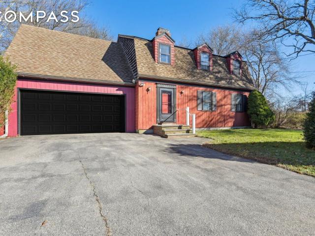 House for sale in Stonington, Connecticut