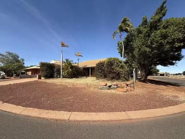 House for rent in Canning Vale, Western Australia