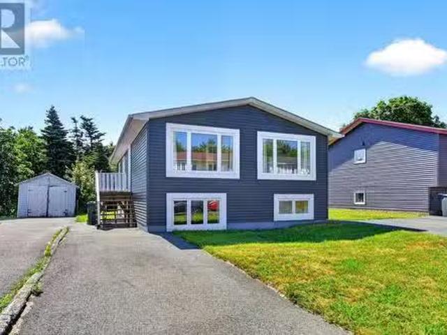 House for sale in Mount Pearl, Newfoundland And Labrador