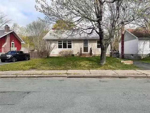 House for sale in Foxtrap, Newfoundland And Labrador