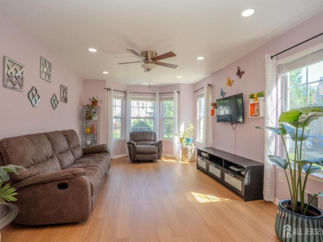 Condo for sale in North Brunswick, New Jersey