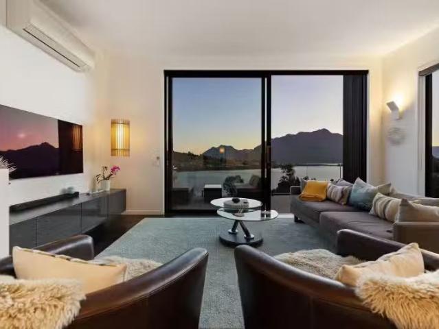 House for sale in Otakou