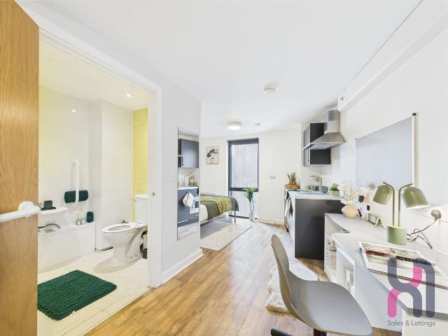 Apartment for rent in St George's Quarter / Cultural Quarter, Calderstones