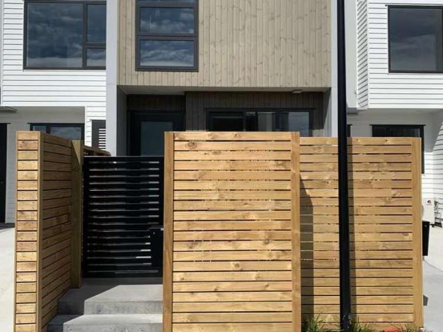 Townhouse for rent in Paraparaumu, Wellington