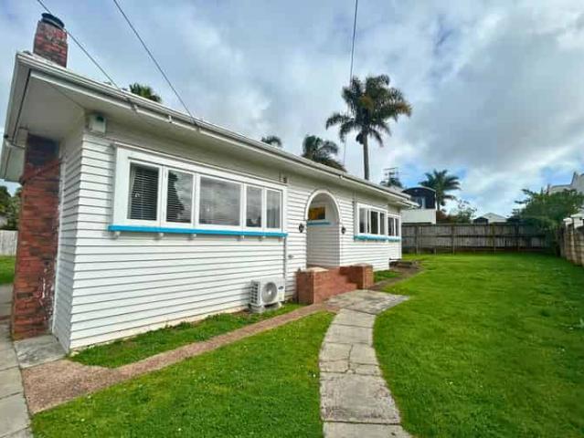 House for rent in One Tree Hill, Oroua County