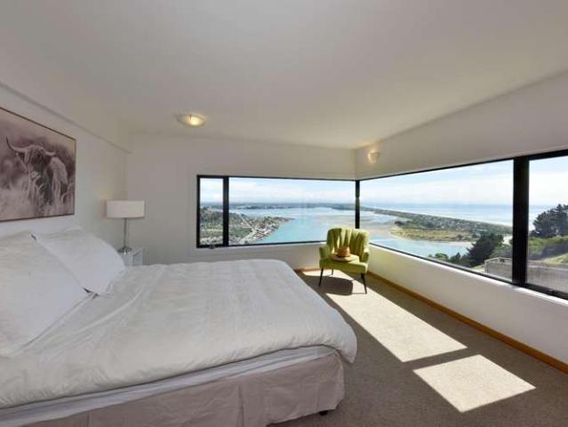 House for rent in Chaslands, Canterbury