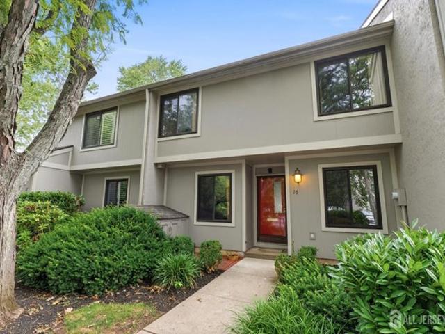 Townhouse for sale in Metuchen, New Jersey