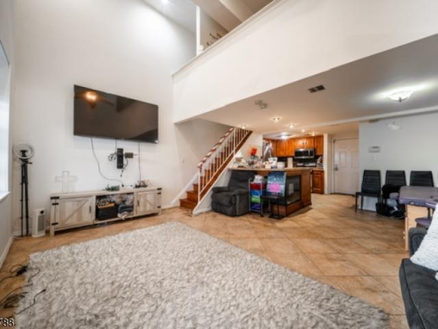 Condo for sale in Elizabeth, New Jersey