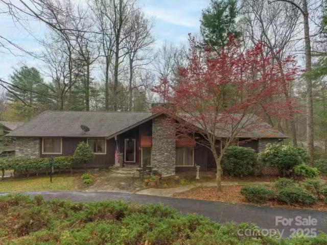 House for sale in Hendersonville