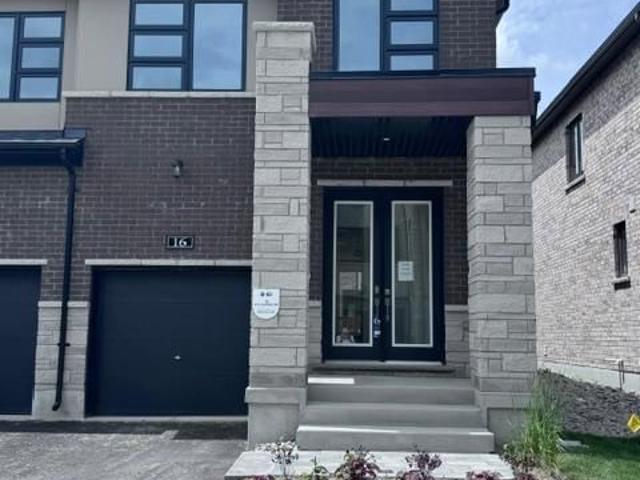 Townhouse for sale in Woburn, Ontario