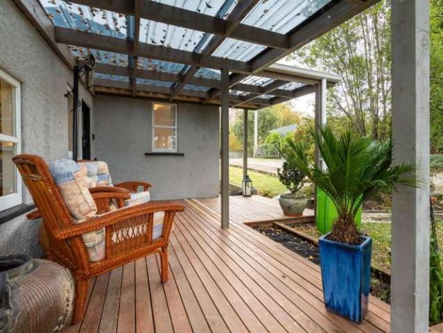 House for sale in Otakou