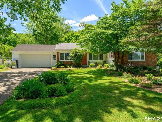 House for sale in Gaylordsville, Connecticut
