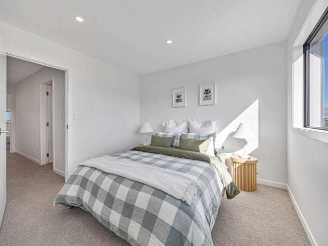 Townhouse for sale in Paremoremo