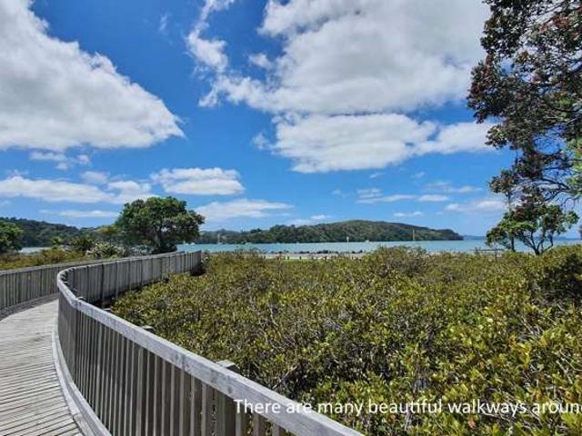Land for sale in Sandspit