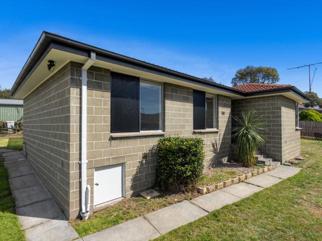 Apartment for rent in Rokeby, Hobart