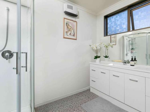 House for sale in Otakou