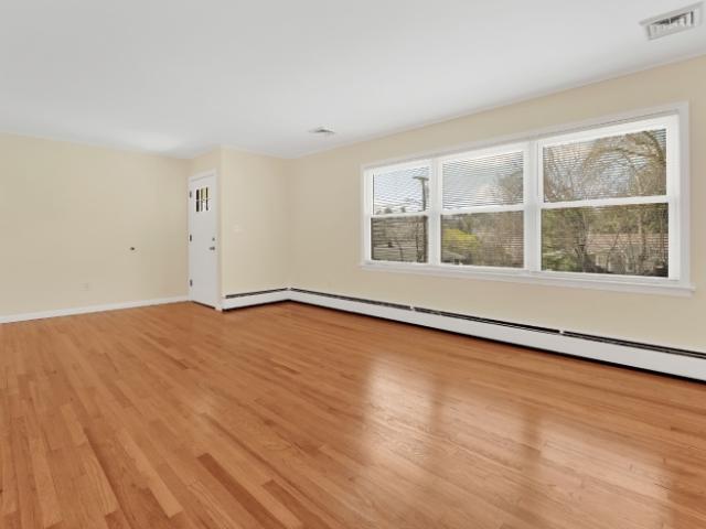 House for sale in Clinton, New Jersey