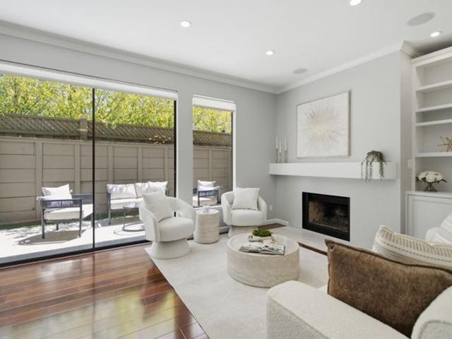 Townhouse for sale in San Mateo, California