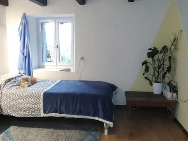 Studio mieten in Mollie-Margot, Savigny