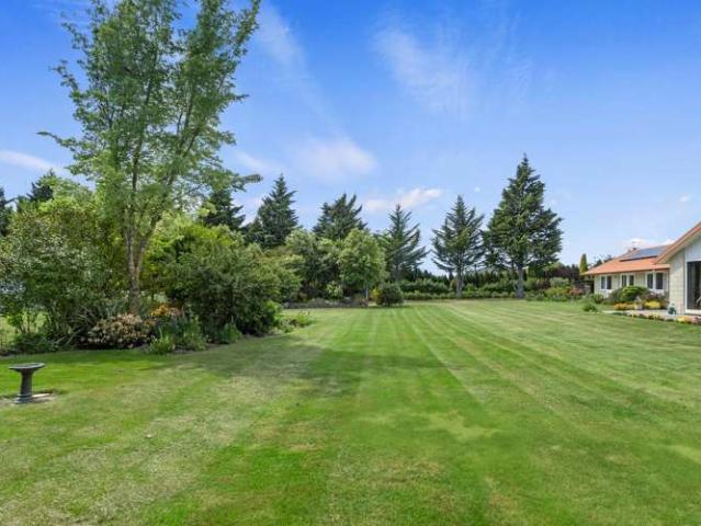 House for sale in Waikuku Beach, Canterbury