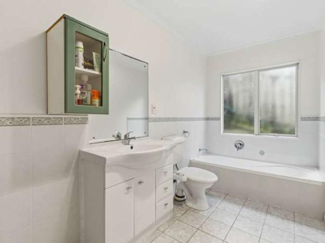 House for sale in Paremoremo, Oroua County