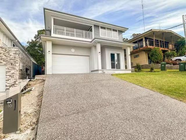 House for rent in Sunshine, Victoria