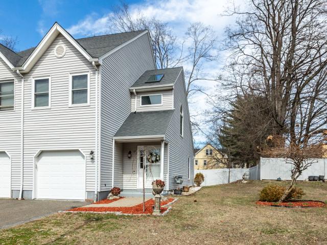 Townhouse for rent in Vernon Rockville Townhouse for rent in Vernon Rockville