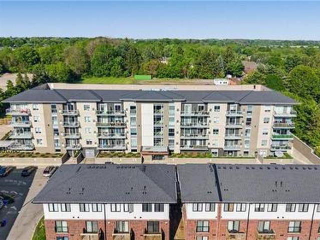 Condo for sale in Ancaster, Ontario