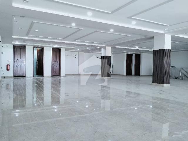 Office for rent in لاہور, لاہور ڈویژن