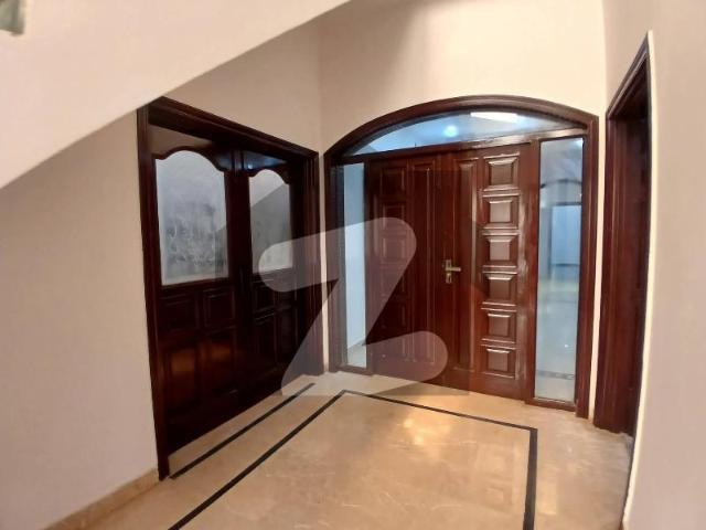 House for sale in Faisalabad, Islamabad Capital Territory