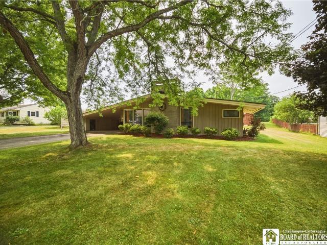 House for sale in Frewsburg, New York