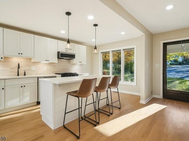 Condo for sale in Roseland, New Jersey