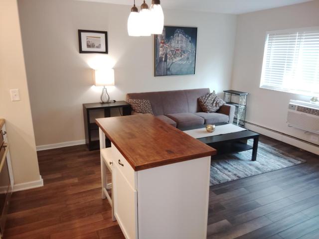 Condo for sale in Lombard, Illinois