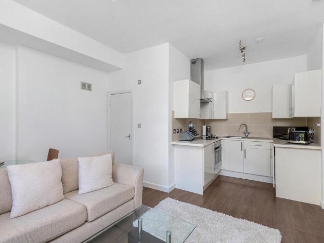 Apartment for rent in Royal Borough of Kensington and Chelsea, Greater London