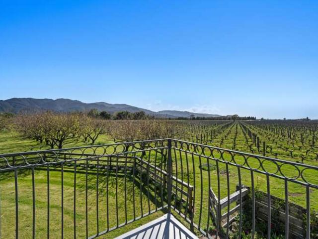 Property for sale in Marlborough